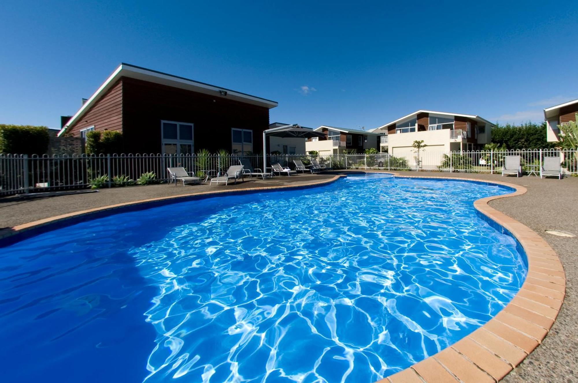 Beachside Resort Motel Whitianga Bagian luar foto