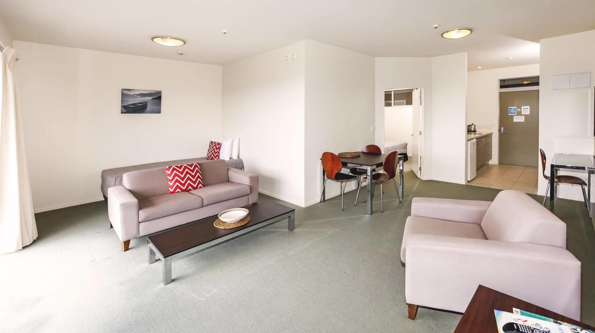 Beachside Resort Motel Whitianga Bagian luar foto